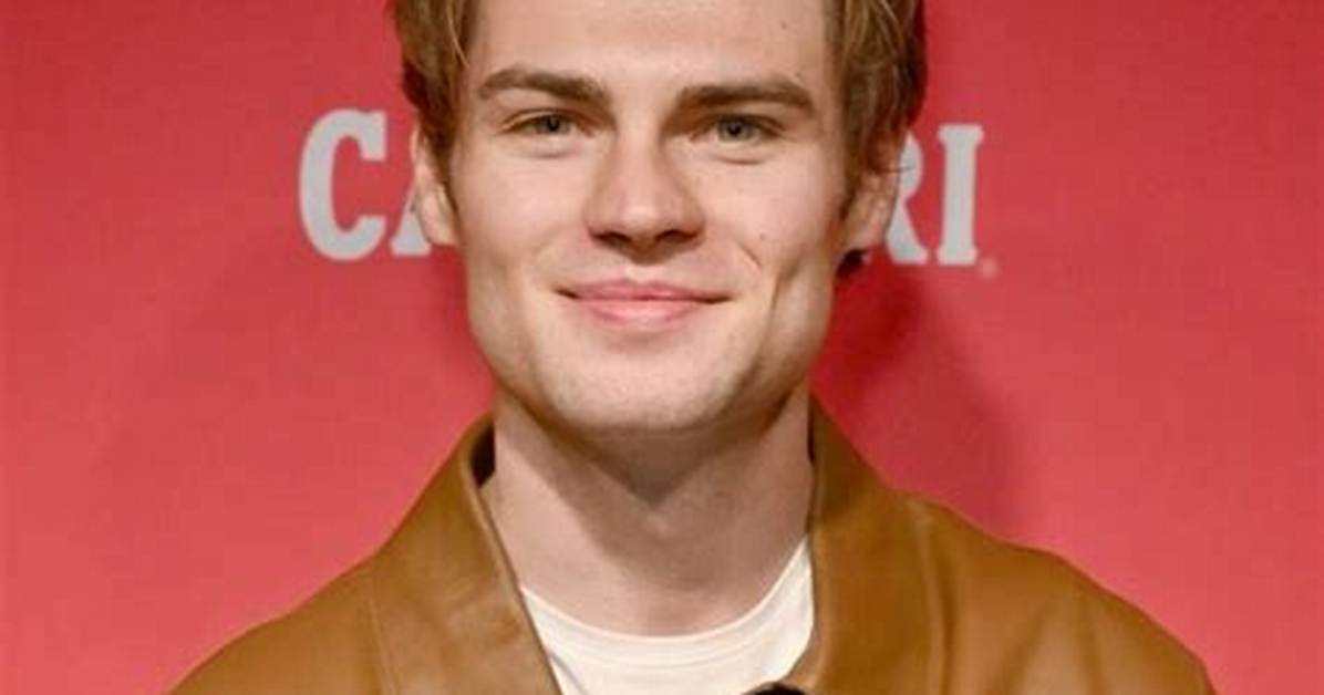 Noah Lalonde-Actor| Net Worth, Age, Career, Education, Height, Family, Wife, Wiki & Bio