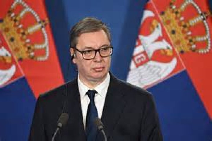 O presidente da S&eacute;rvia tem 2m de altura OwO IGN Boards