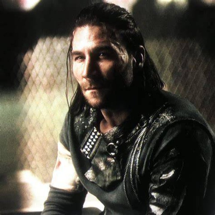 Océane Vane (MissEleanorVane) / Twitter Roan the 100, The 100 show