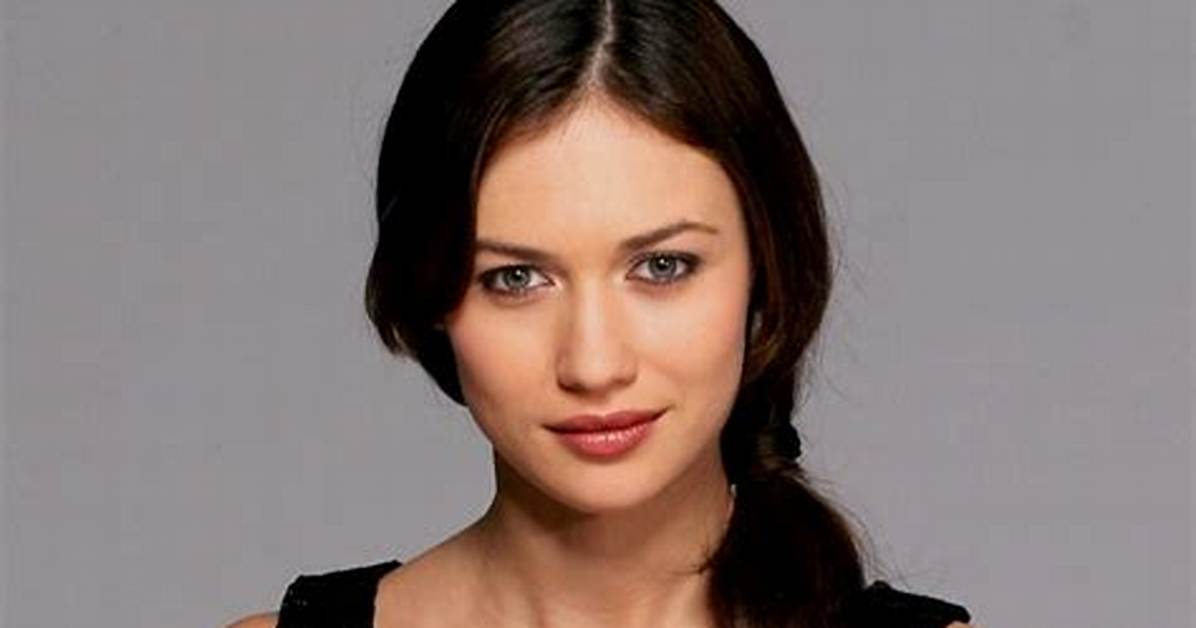 Olga Kurylenko – Biography, Facts & Life Story