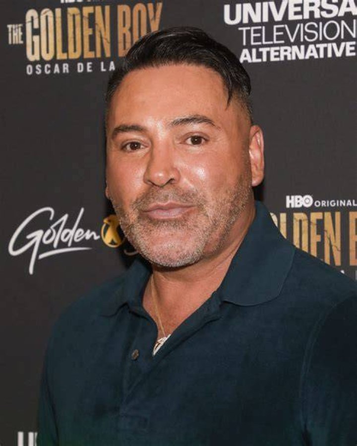 Oscar De La Hoya brings sense of Latin pride The Cougar Chronicle