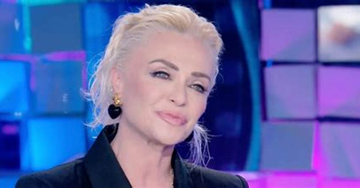 Paola Barale Net Worth – How Much Is Paola Barale Worth?