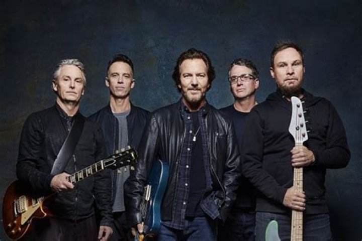 Pearl Jam's Eddie Vedder Gets Married! Us Weekly