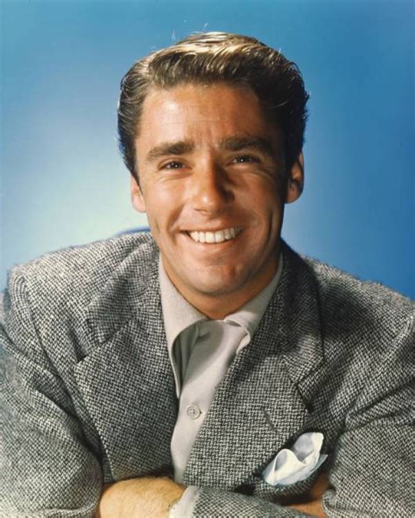 Peter Lawford Net Worth – How Much Is Peter Lawford Worth?