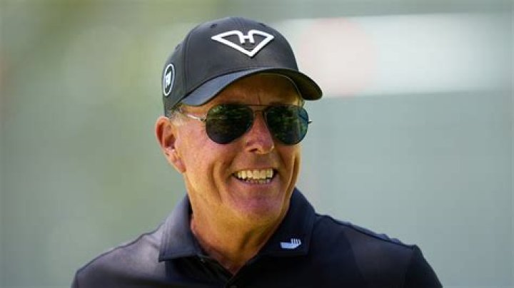Phil Mickelson's Family Faced Several Difficulties over the Years