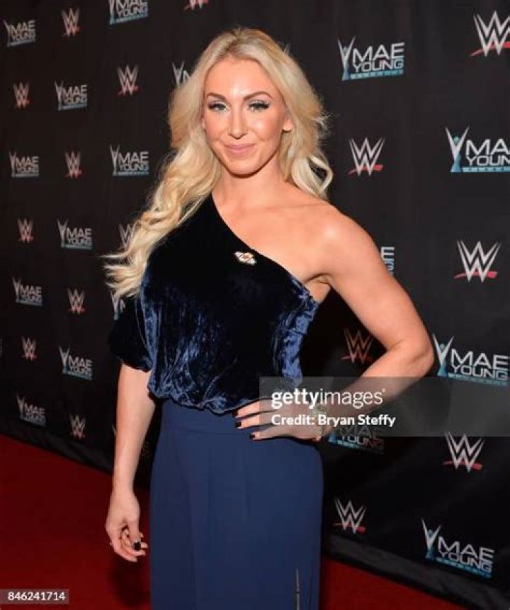 PHOTOS Charlotte Flair Appears To Confirm She’s Still In A