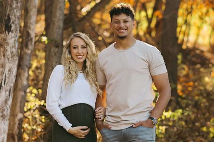 Pregnant Brittany Mahomes Cheers on Patrick Mahomes at Tampa Game Photo