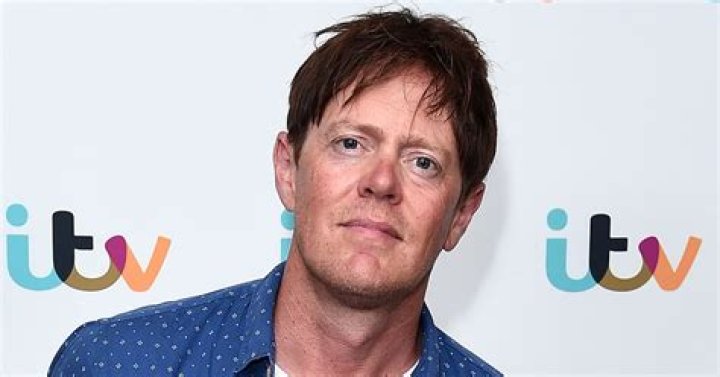 Real life of BBC Beyond Paradise's Kris Marshall horrific car