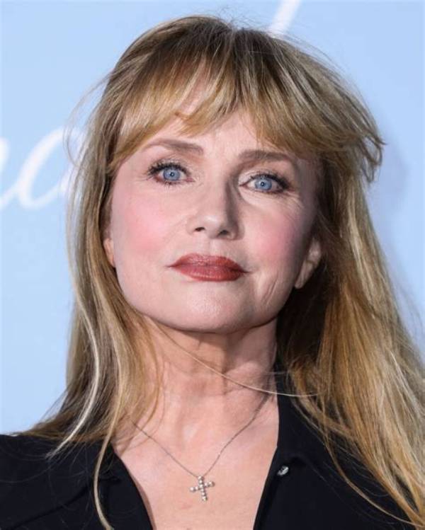 Rebecca De Mornay Height