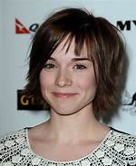 Renee Felice Smith – Biography, Facts & Life Story
