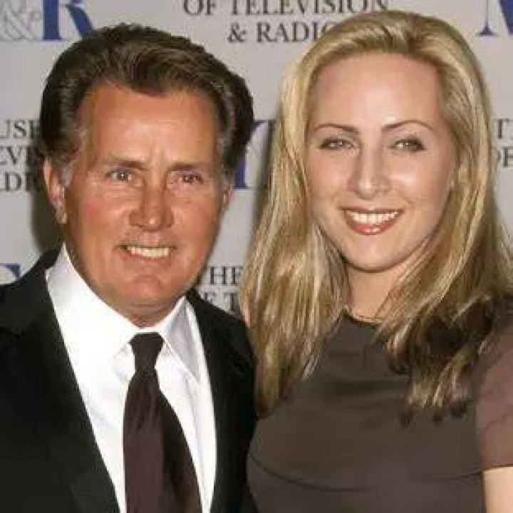 Renée Estevez Biography, Age Family Net Worth Biographyany