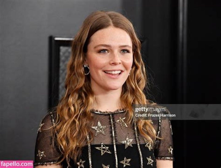 Review Maggie Rogers&rsquo;s &ldquo;Summer of &rsquo;23&rdquo; tour showcases her growth as an