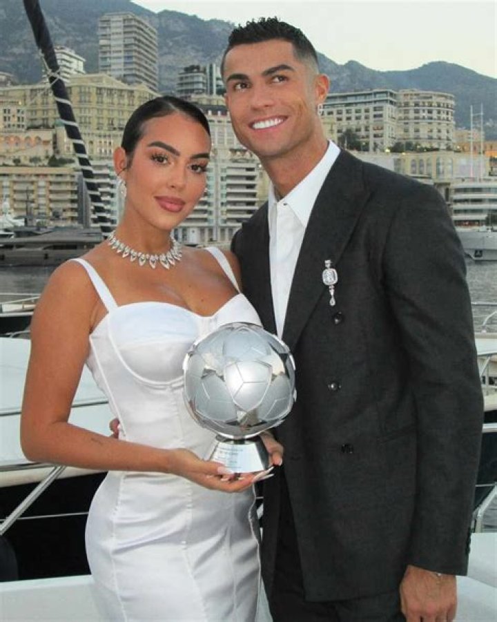 Ronaldo&rsquo;s girlfriend Rodriguez surpasses Messi's wife with 50