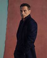 Rufus Sewell Bio: Age, Height, Girlfriend, Ex-Wife, Children, Movies