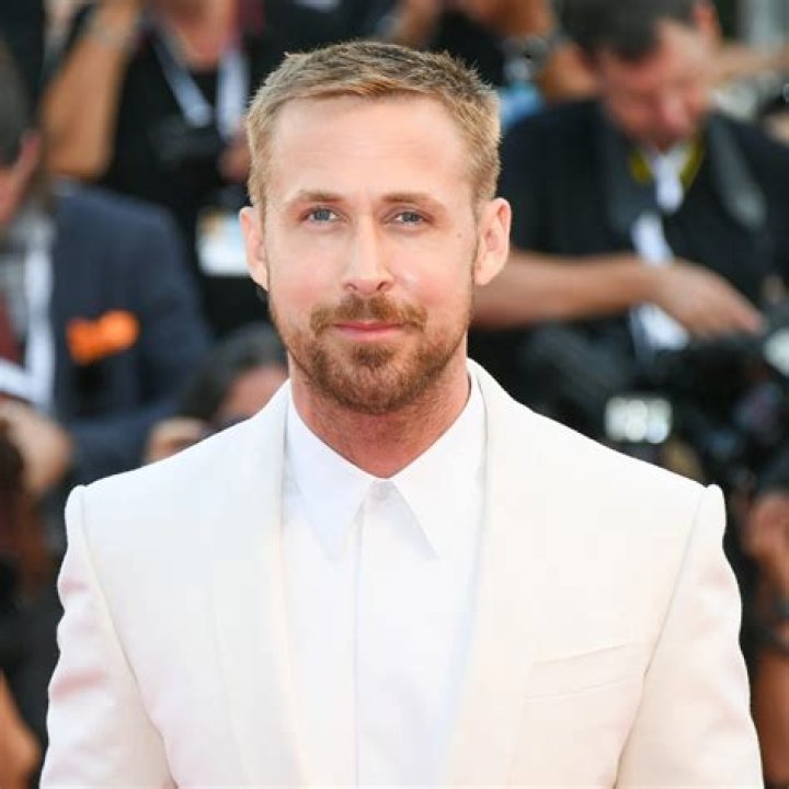 Ryan Gosling Net Worth (2021), Height, Age, Bio and Facts