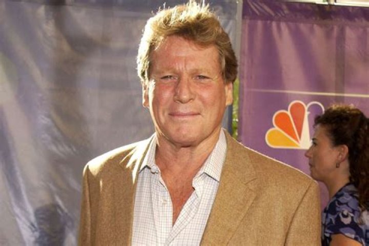 Ryan O&rsquo;Neal&rsquo;s hottest romances Farrah Fawcett, Barbra Streisand, Diana