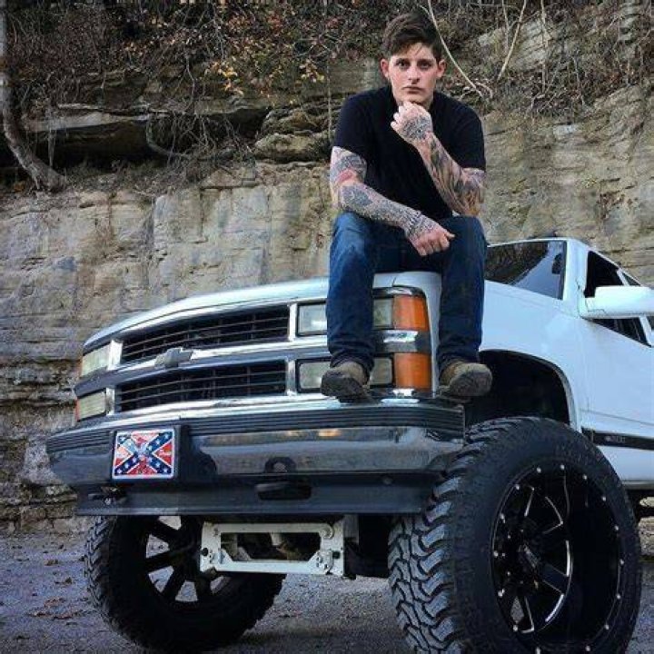 Ryan Upchurch's net worth, age, real name, wife, merch, songs, profiles