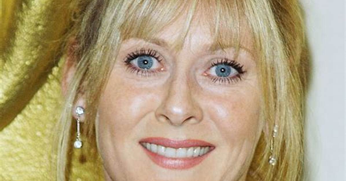 Sarah Lancashire Teeth Before and After