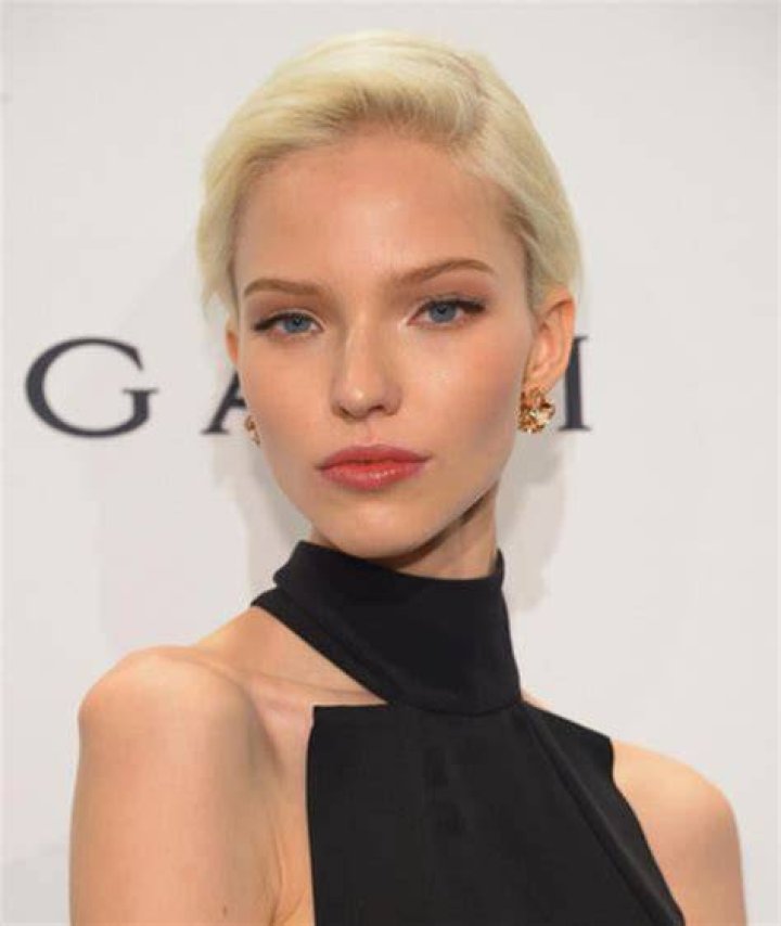 Sasha Luss Movies, Bio and Lists on MUBI