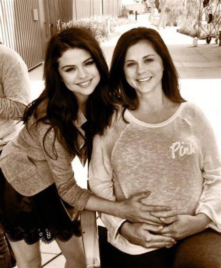 Selena Gomez Mom Pregnant &mdash; Mandy Teefey Expecting Her Second Child