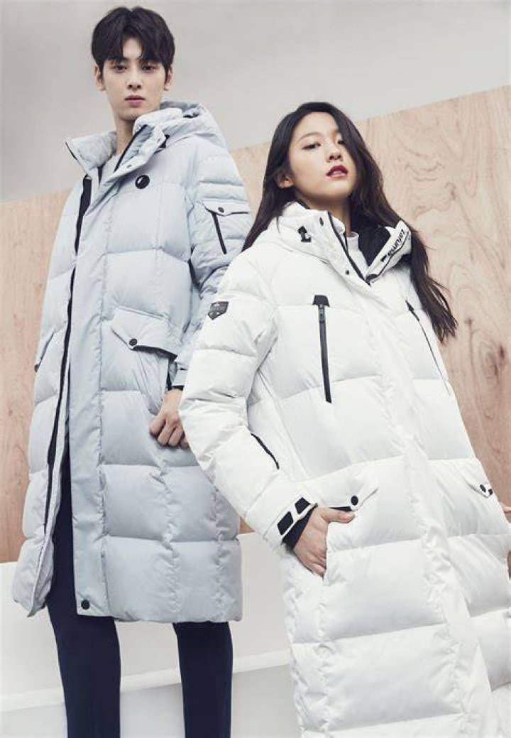 Seolhyun (AOA) & Eunwoo (Astro) Lafuma (S/S &lsquo;17) Seolhyun, Cha eun