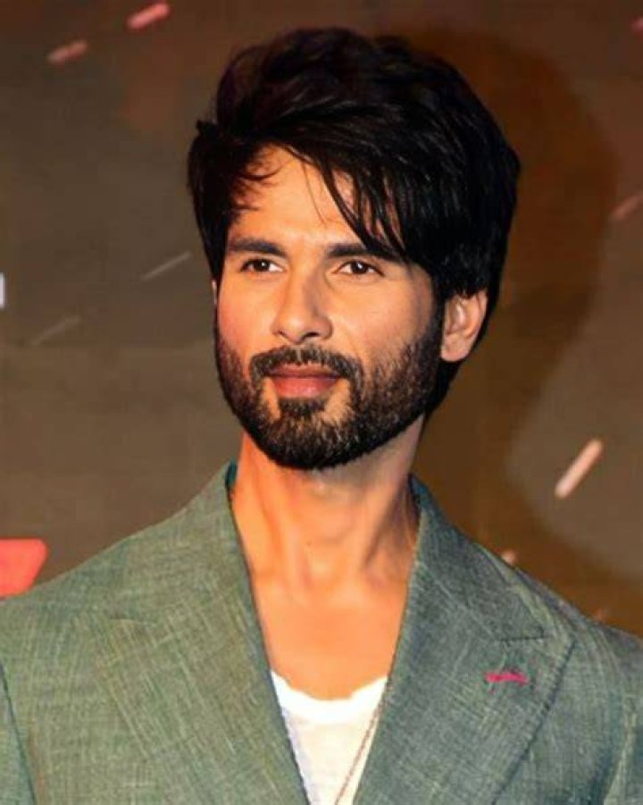 Shahid Kapoor height