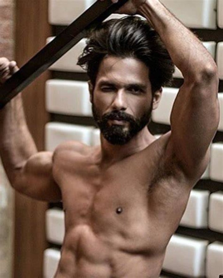 Shahid Kapoor shirtless