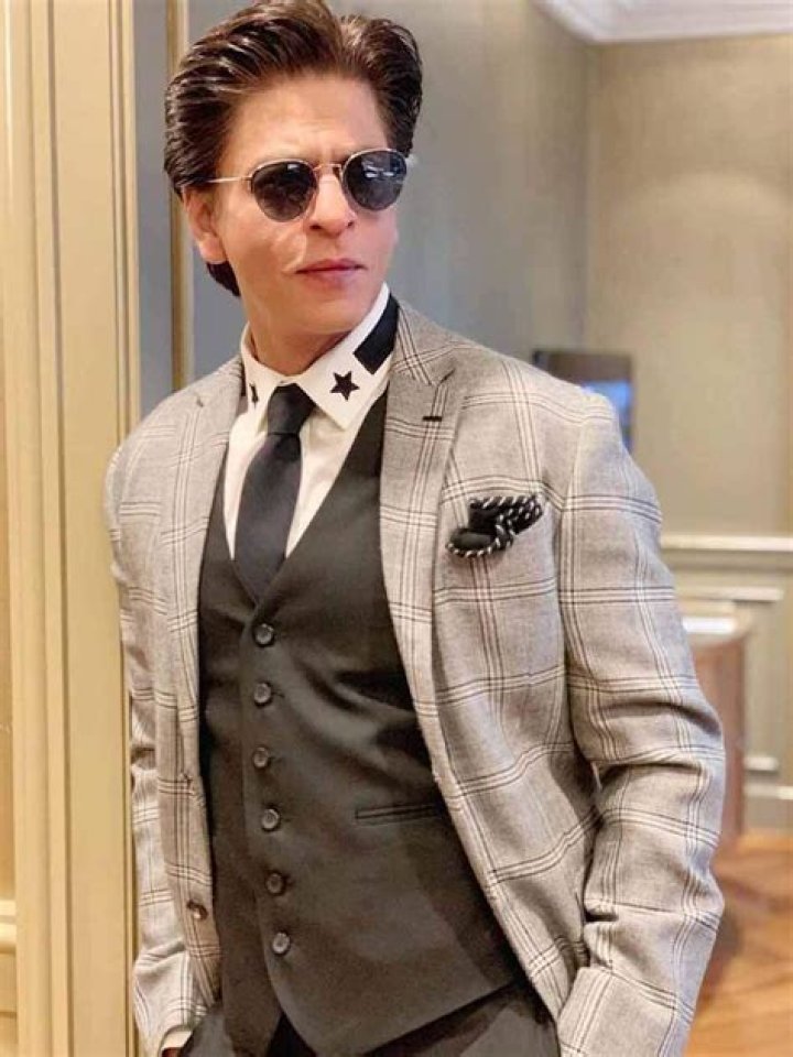 Shahrukh Khan Net Worth (2021) Cars, Property & Bio