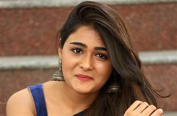 Shalini Pandey Phone Number Whatsapp Number Contact Num Mobile