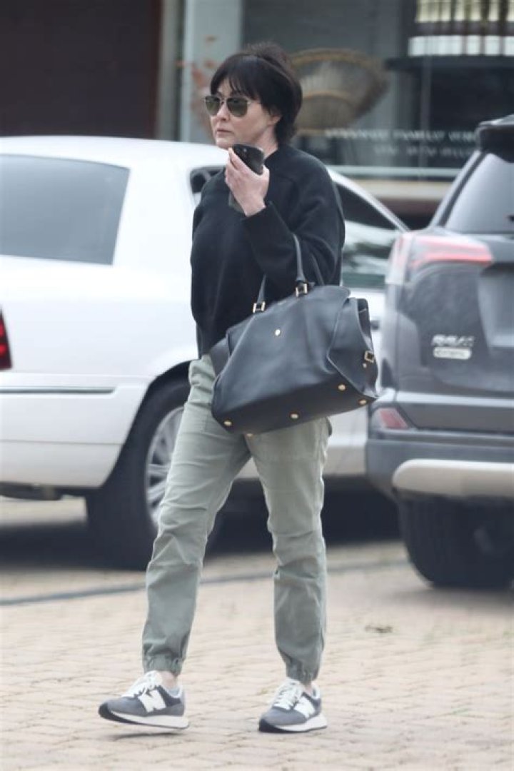 Shannen Doherty Shopping Trip in Malibu 03/16/2023 &bull; CelebMafia