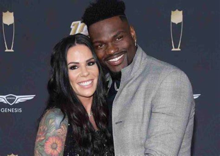 Shaq Barrett & Jordanna Barrett on Perseverance & Character