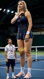 "She Is Perfect": Tall Lady with Long Legs Almost Touches the Ceiling as She Stands, Video Goes Viral