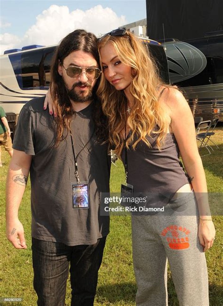 Shooter Jennings Gets Married