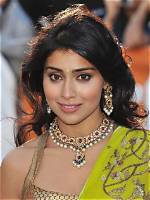 Shriya Saran – Biography, Facts & Life Story