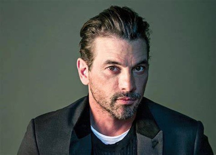 Skeet Ulrich Still Married to Wife? Net Worth 2022; Age, Height, Girlfriend