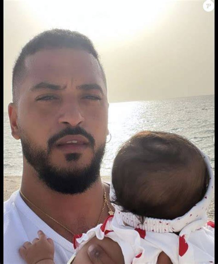 Slimane en vacances &agrave; la mer avec sa fille Esmeralda Instagram
