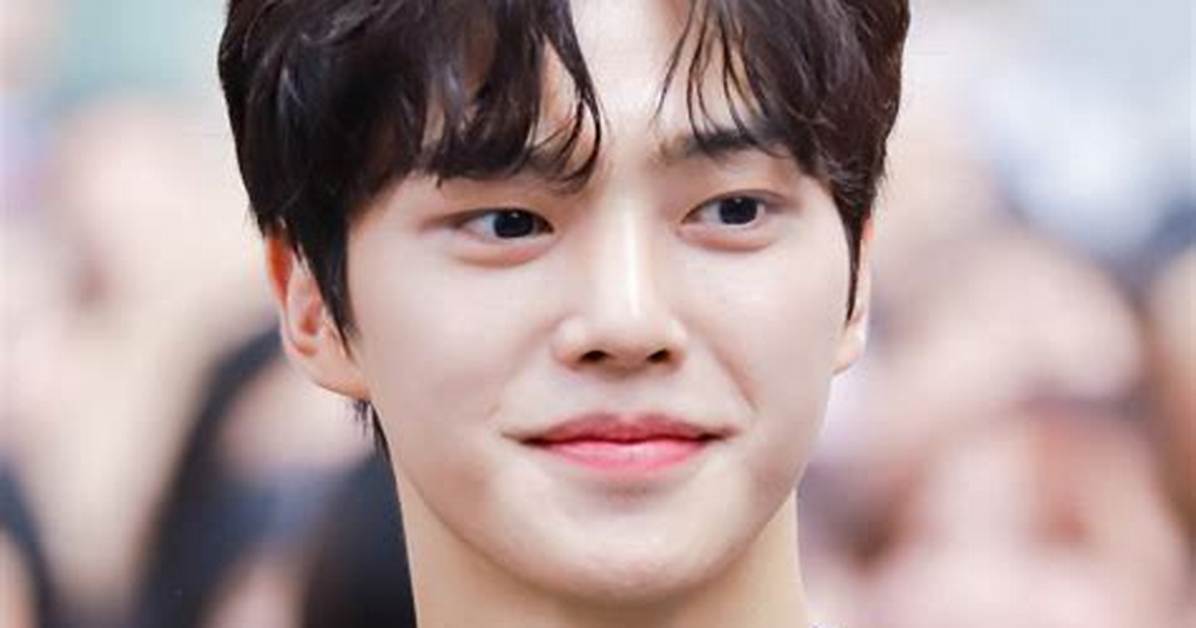 Song Kang – Biography, Facts & Life Story