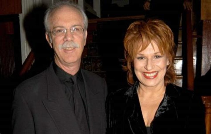 Steve Janowitz Biography of Joy Behar's Husband; His Married Life