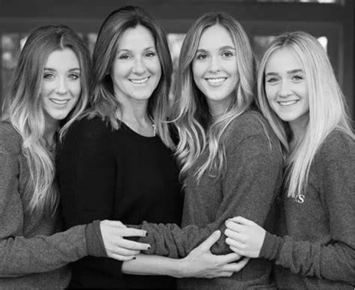 Steve Yzerman Daughters Wife Lisa Brennan Is A Mom Of Three