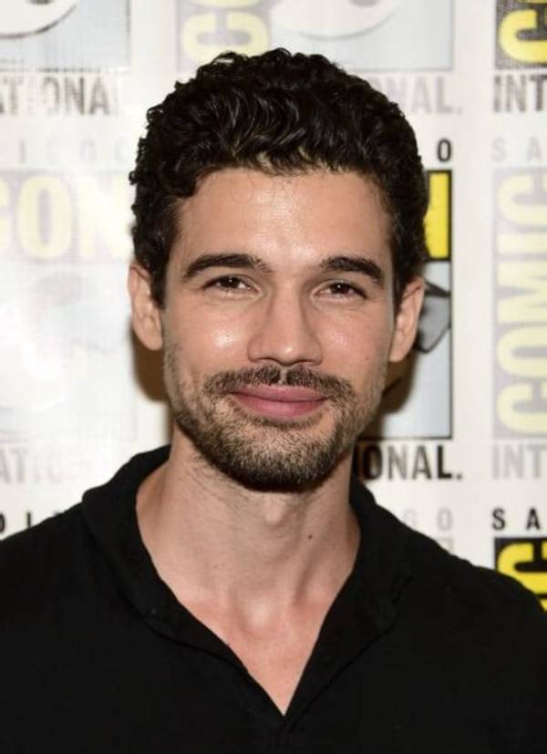 Steven Strait Net Worth