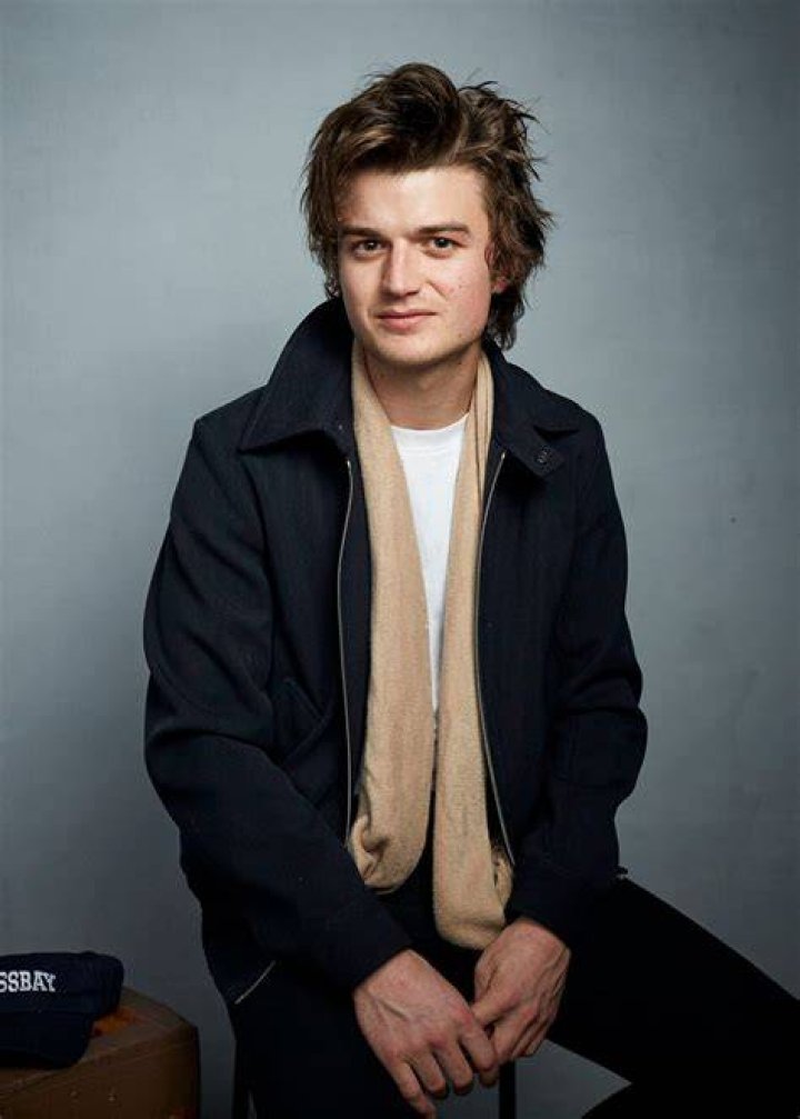 &lsquo;Stranger Things&rsquo; Actor Joe Keery Really Wants You to Stop &lsquo;Fixating