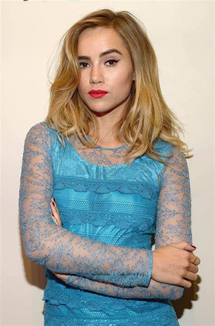 Suki Waterhouse Ethnicity of Celebs What Nationality Ancestry Race