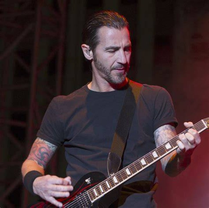 Sully Erna Contact Info Agent, Manager, Publicist