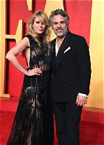 Sunrise Coigney [Mark Ruffalo Wife] Wiki, Bio, Net Worth, Kids, Facts.