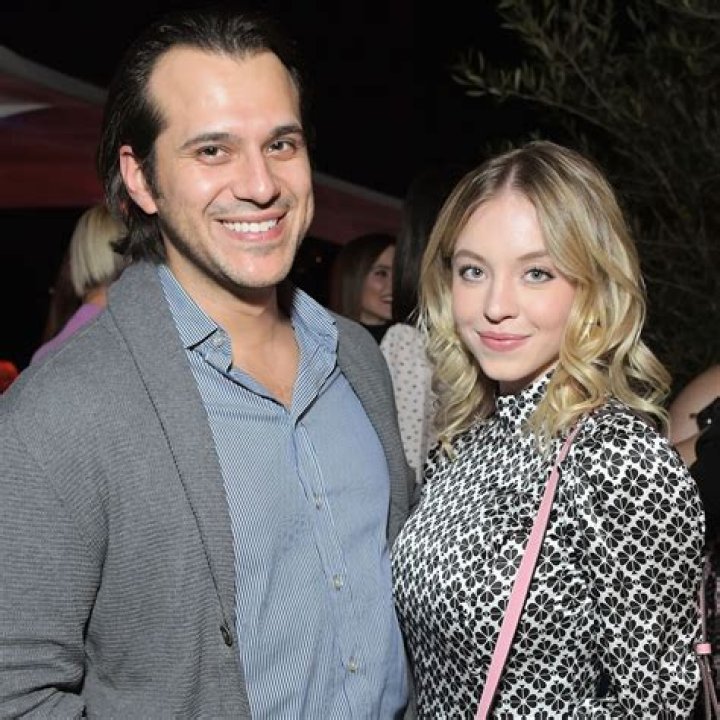 Sydney Sweeney Is Engaged to Boyfriend Jonathan Davino POPSUGAR Australia