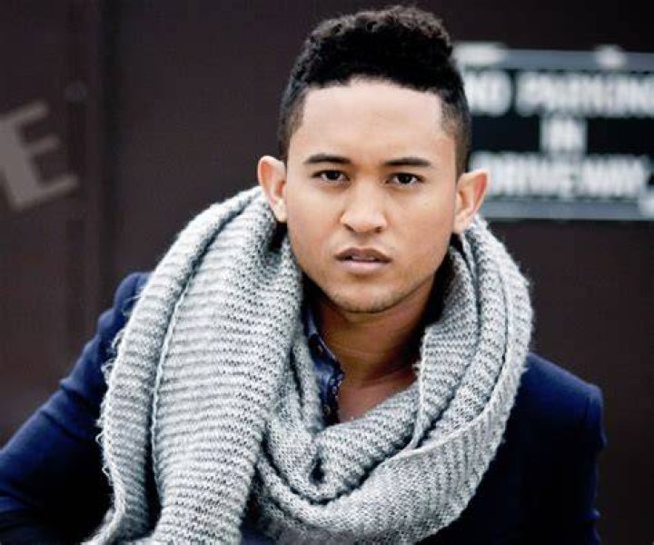 Tahj Mowry Biography Facts, Childhood, Family Life & Achievements