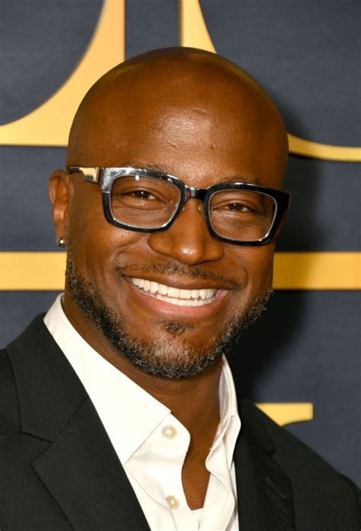 Taye Diggs Has Biracial LookAlike Son with Idina Menzel Meet Walker