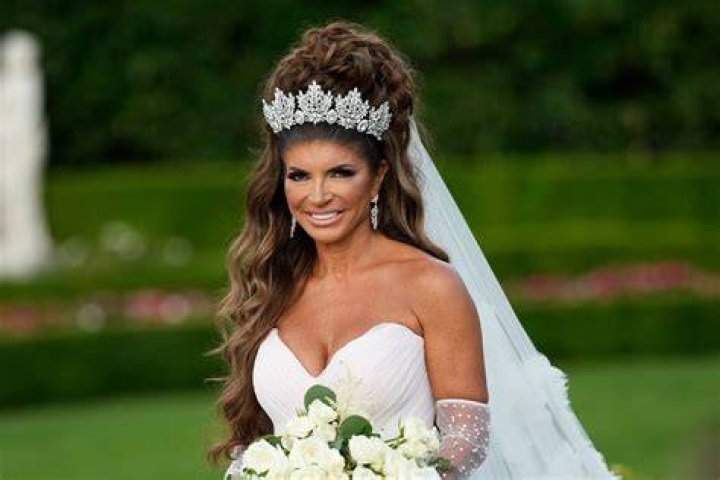 Teresa Giudice&rsquo;s Wedding Hair Luis &ldquo;Louie&rdquo; Ruelas Reacts Style & Living