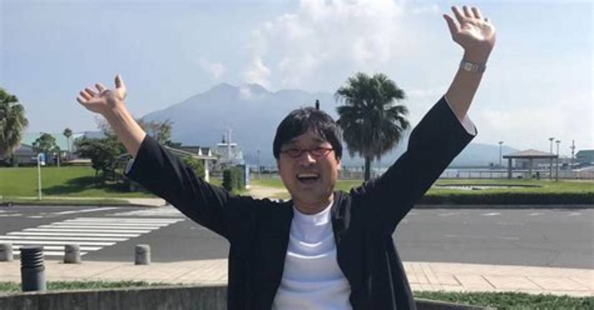 'Terrace House's Host Yamachan Is Married! — Wife, Wedding, Details