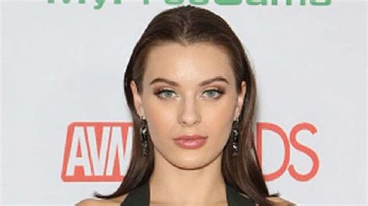 The Viral Lana Rhoades Kid Meme What You Need to Know Celebrities